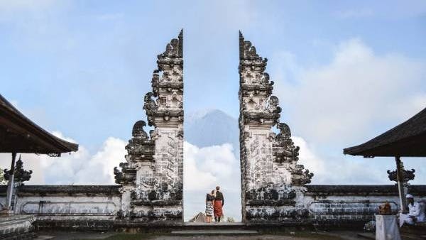 Beautiful Indonesia: Discover the Hidden Wonders of the Temple of Penataran Agung Lempuyang!